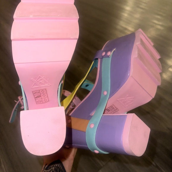 YRU platform Night Call rave shoes. - Picture 5 of 5